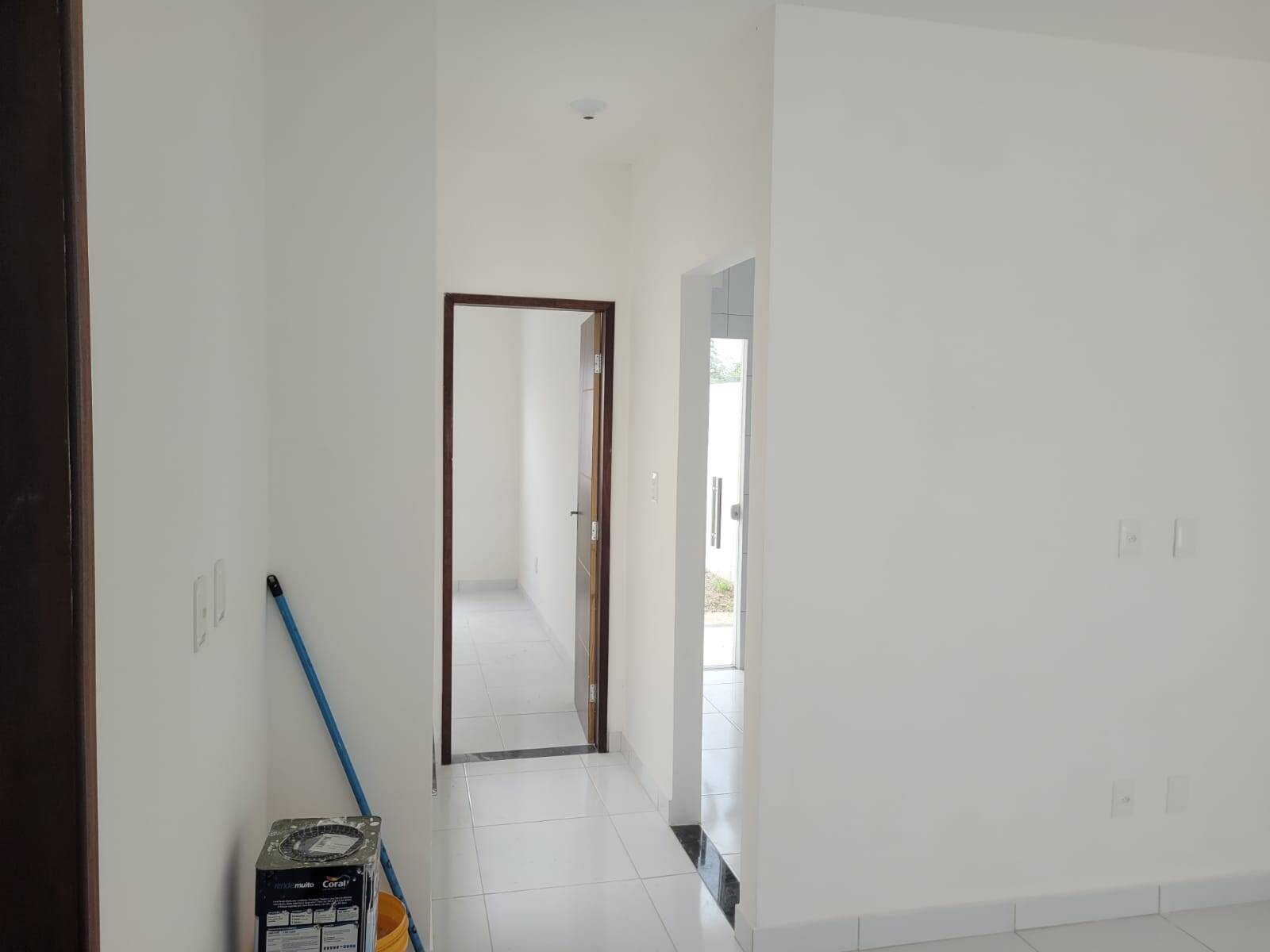 Casa à venda com 2 quartos, 100m² - Foto 4