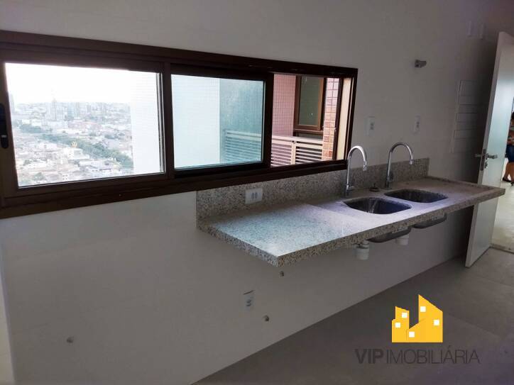 Apartamento à venda com 3 quartos, 175m² - Foto 11