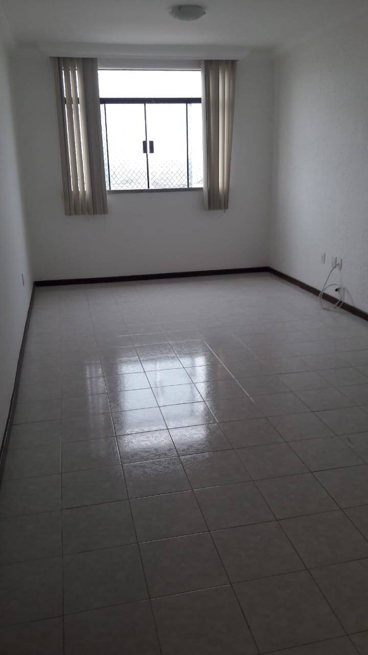 Apartamento à venda com 3 quartos, 10m² - Foto 13