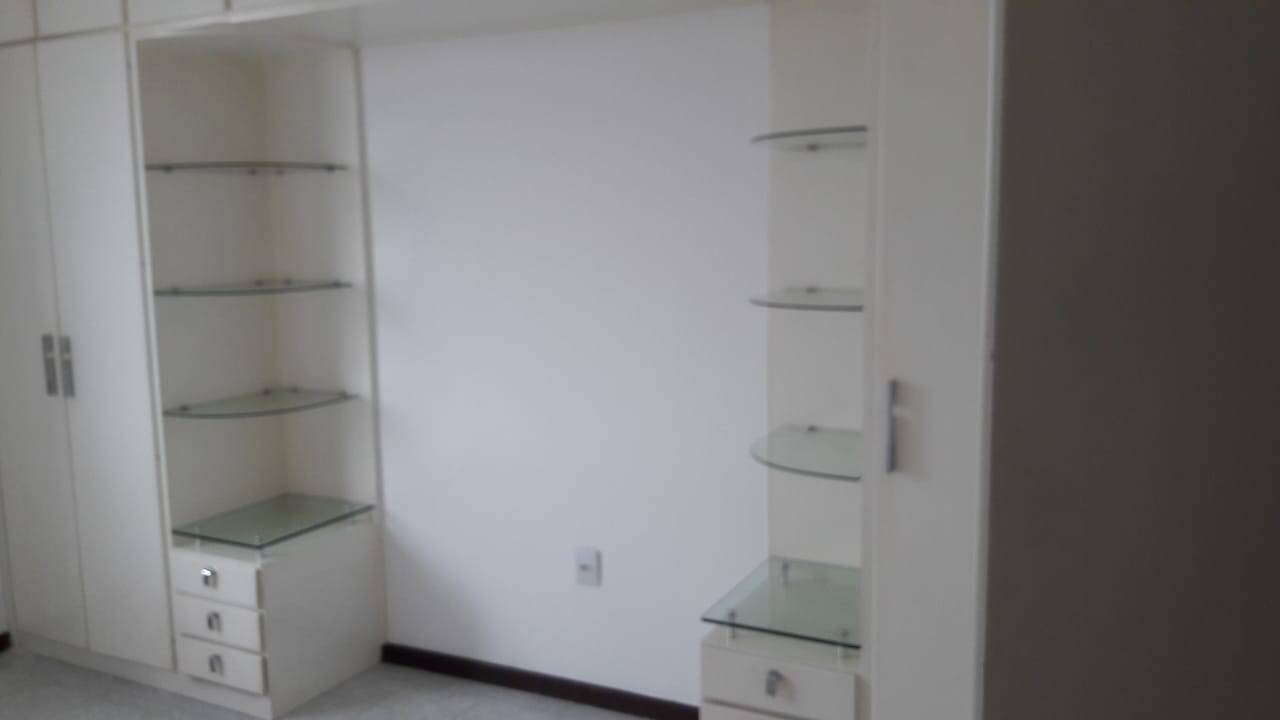 Apartamento à venda com 3 quartos, 10m² - Foto 22