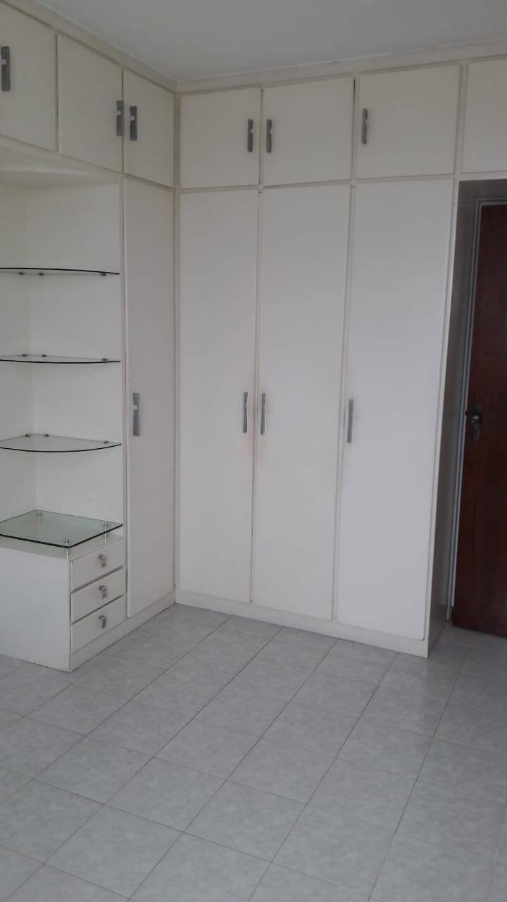 Apartamento à venda com 3 quartos, 10m² - Foto 21