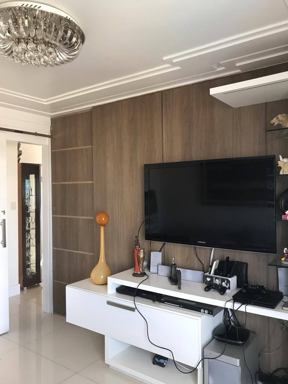 Apartamento para alugar com 3 quartos, 190m² - Foto 12