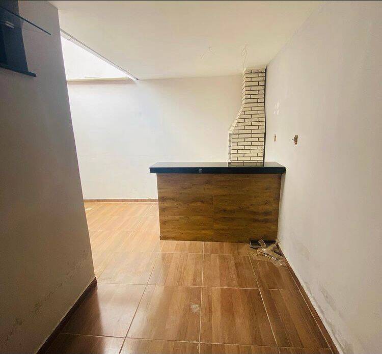 Casa à venda com 2 quartos, 100m² - Foto 6