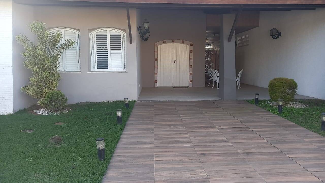 Casa à venda com 6 quartos, 320m² - Foto 51