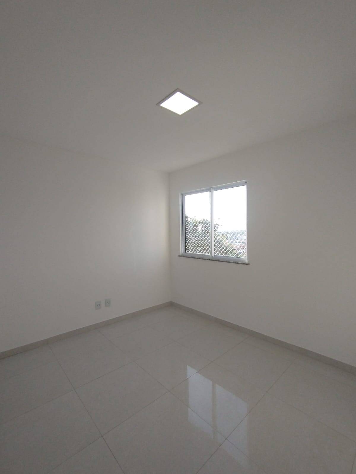 Casa à venda com 3 quartos, 156m² - Foto 2