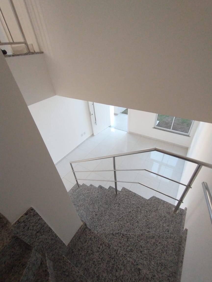 Casa à venda com 3 quartos, 156m² - Foto 7