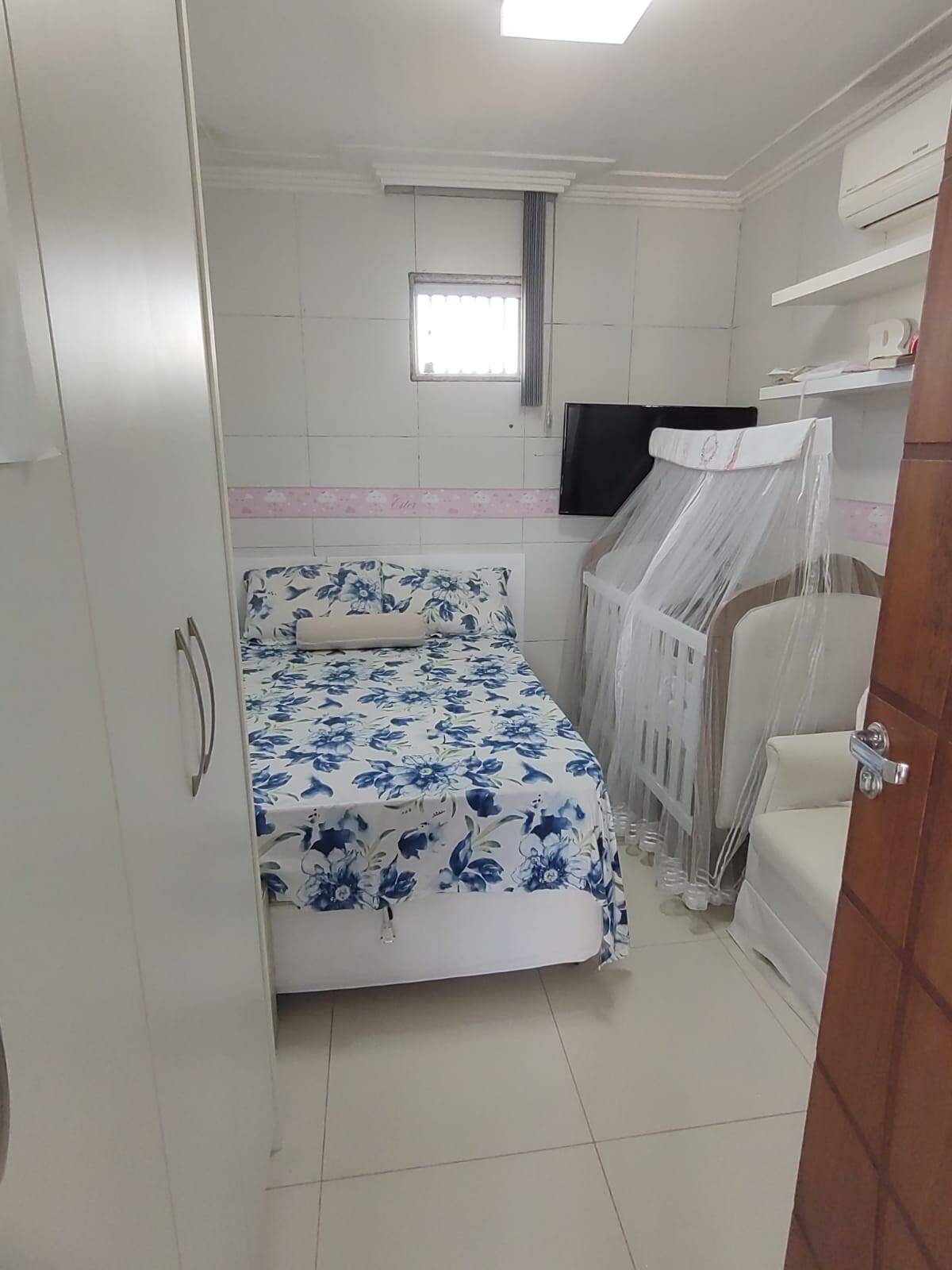 Casa à venda com 3 quartos, 128m² - Foto 2