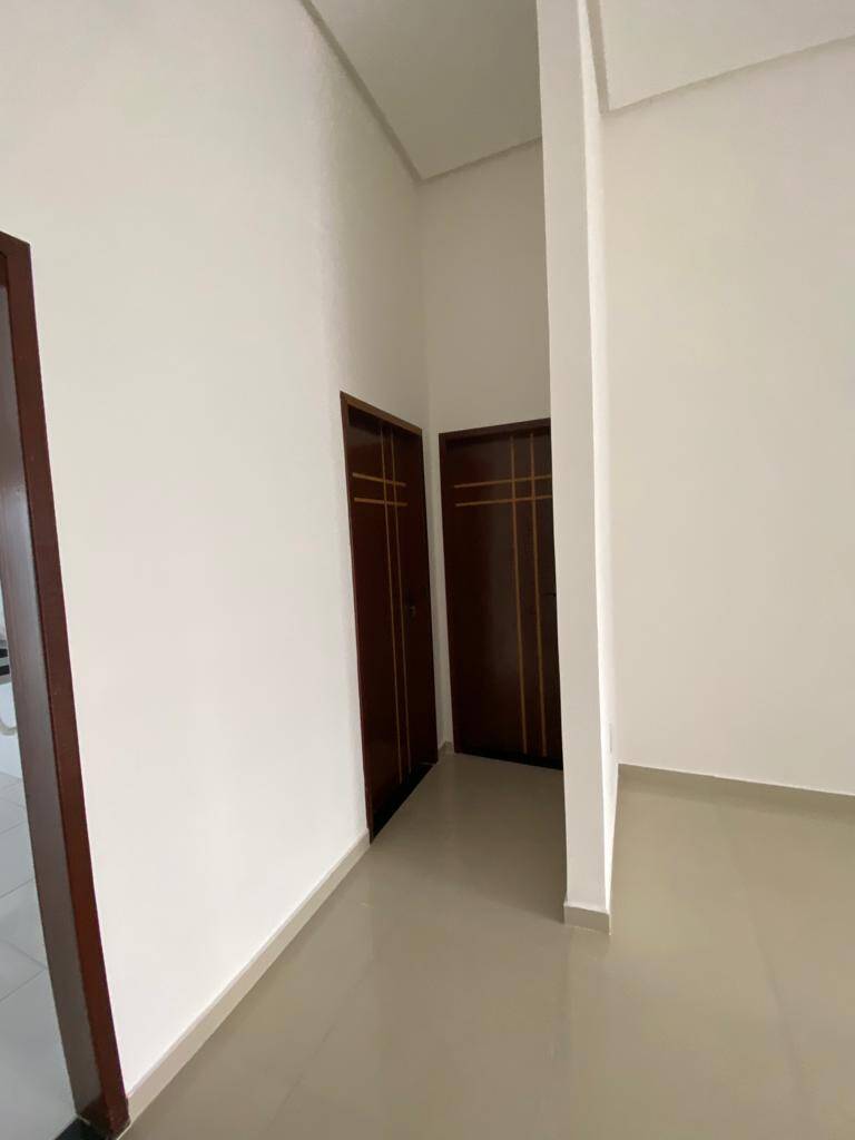 Casa à venda com 2 quartos, 80m² - Foto 4