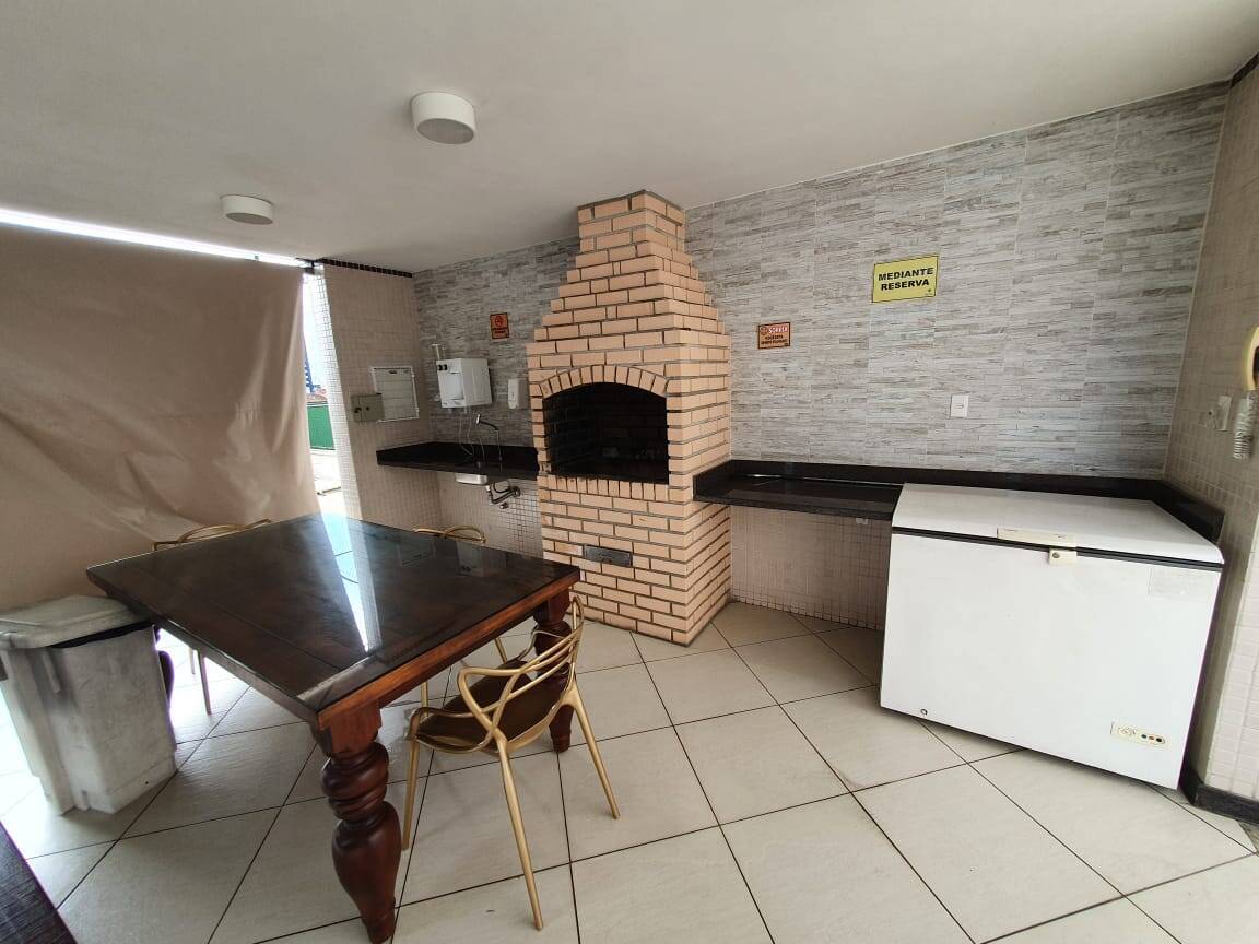 Apartamento para alugar com 3 quartos, 101m² - Foto 6