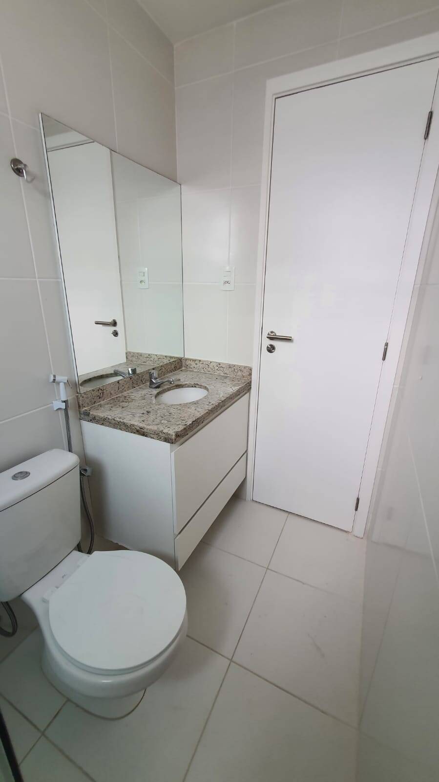 Apartamento para alugar com 3 quartos, 101m² - Foto 17