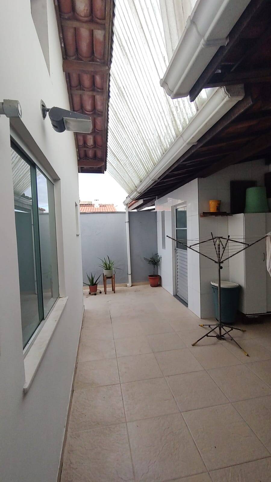 Casa à venda com 3 quartos - Foto 3