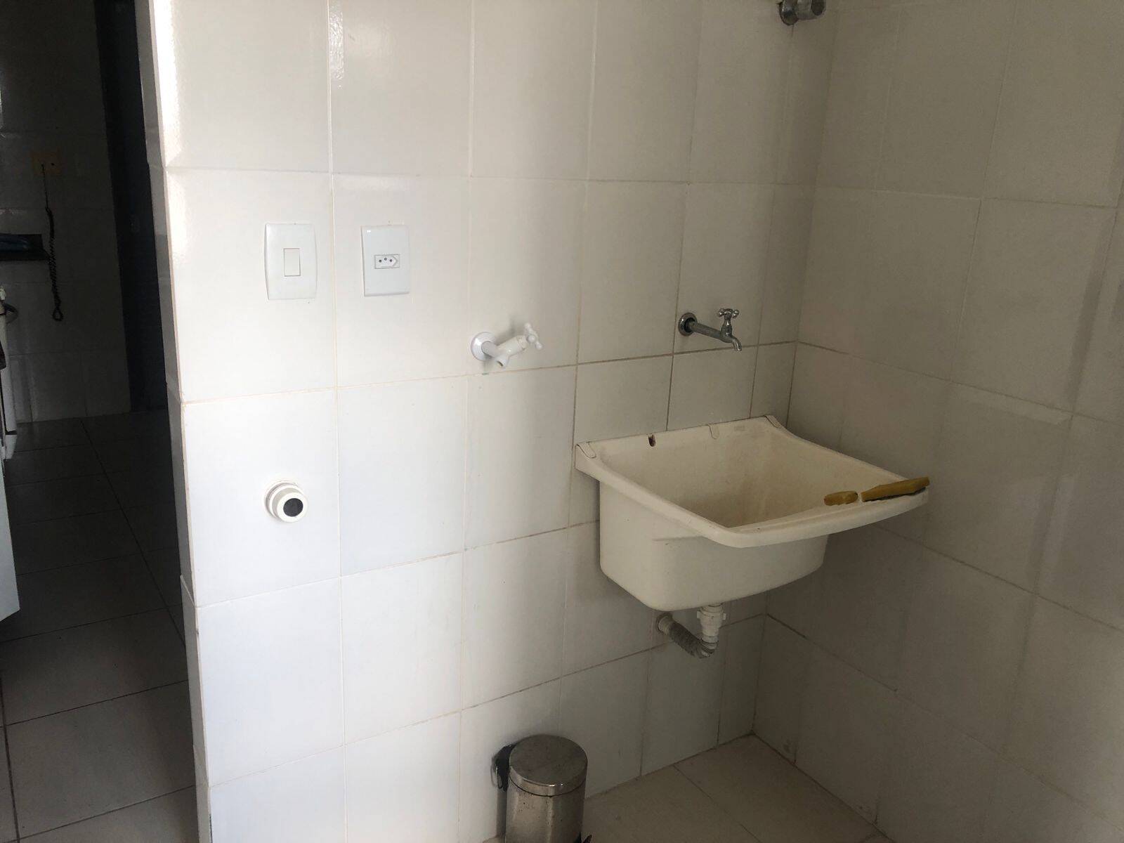 Apartamento à venda e aluguel com 3 quartos - Foto 2