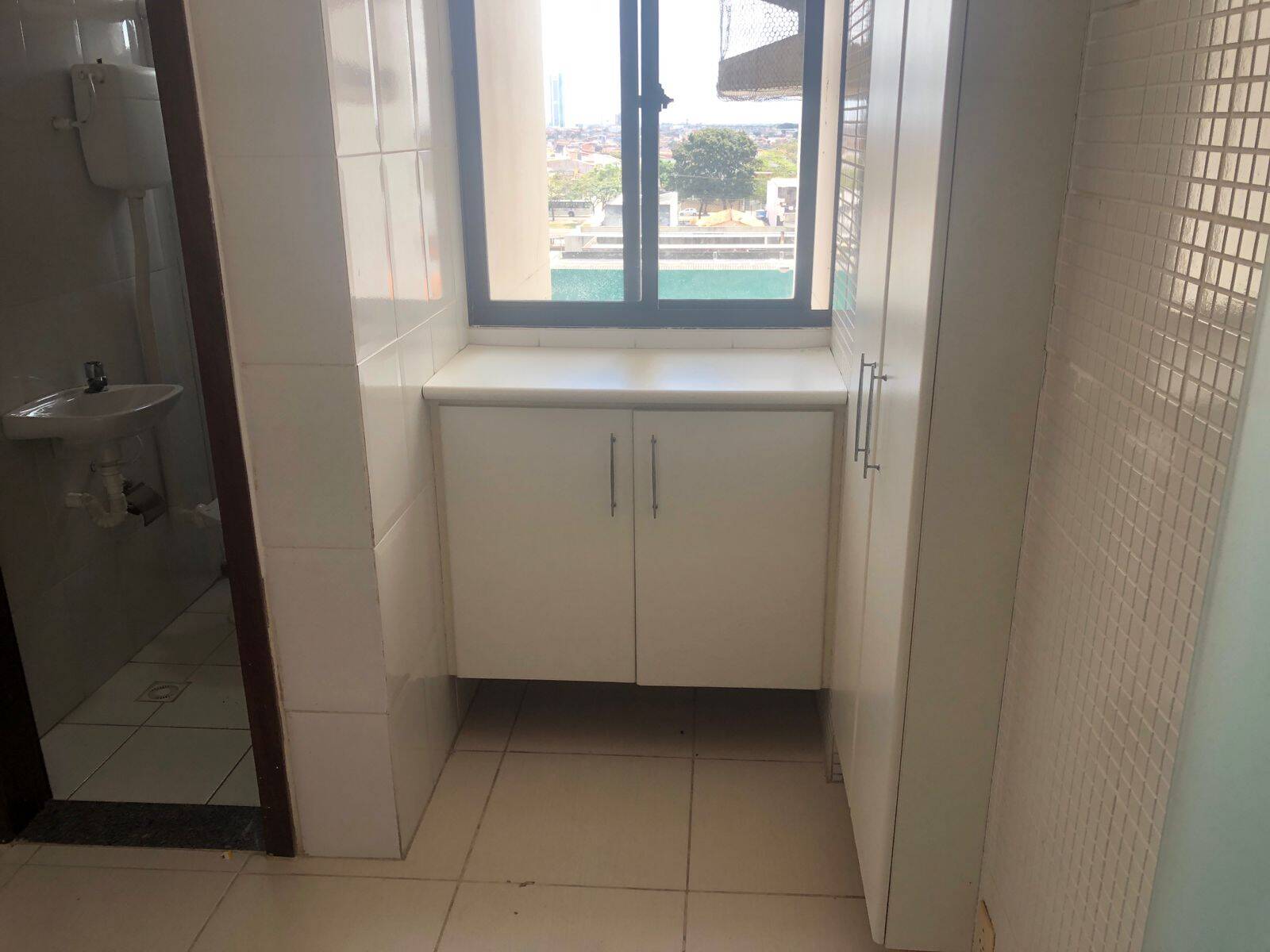 Apartamento à venda e aluguel com 3 quartos - Foto 3