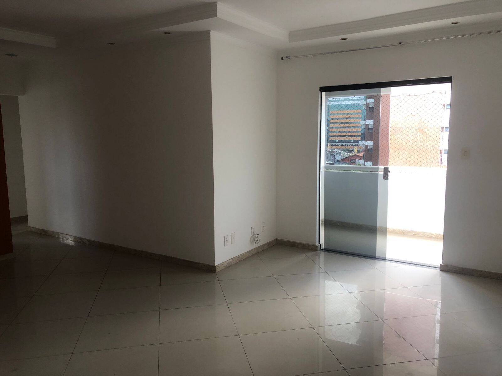 Apartamento à venda e aluguel com 3 quartos - Foto 1