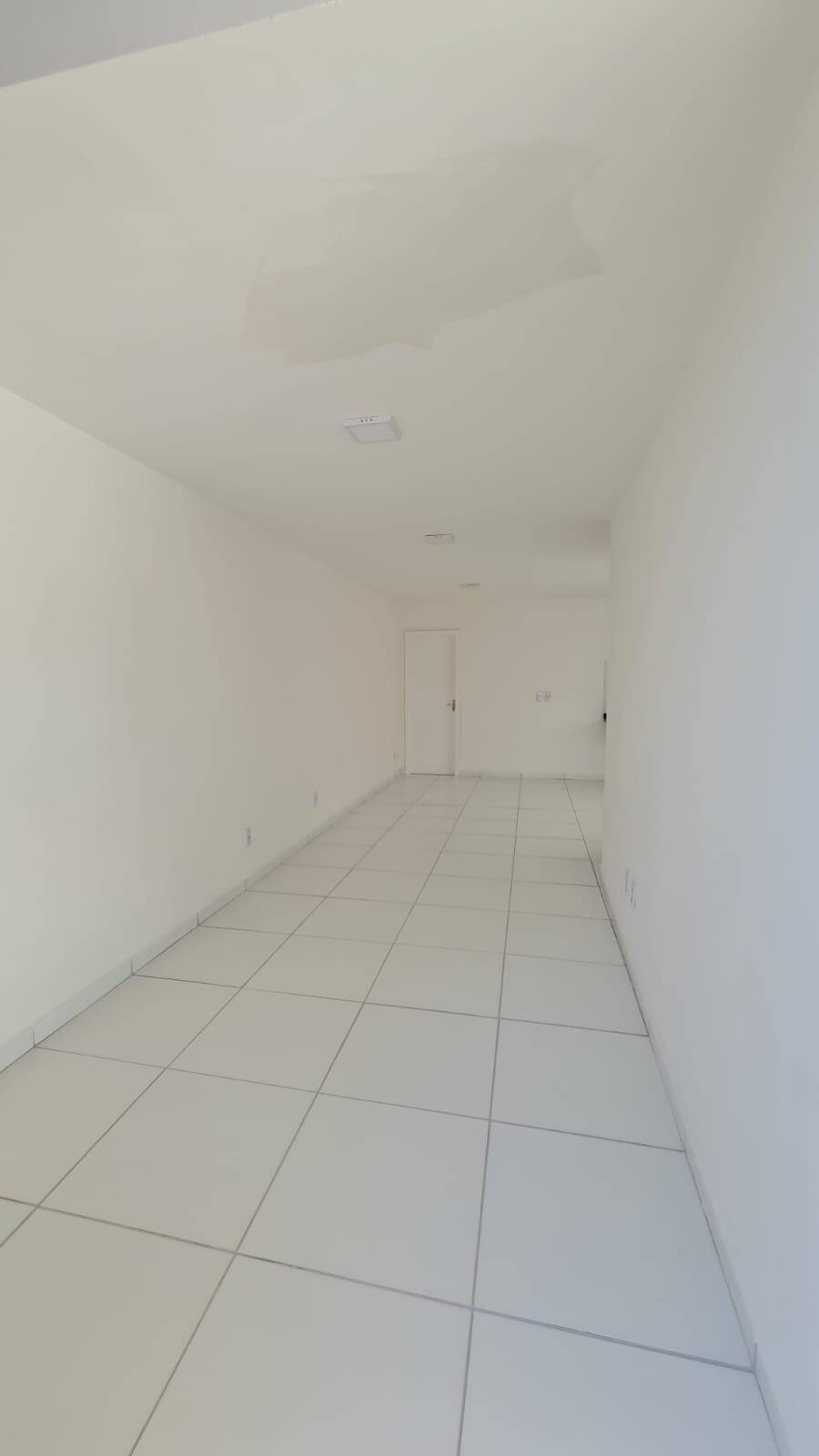 Casa à venda com 2 quartos, 99m² - Foto 1