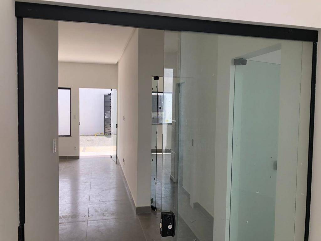 Casa à venda com 2 quartos, 98m² - Foto 2