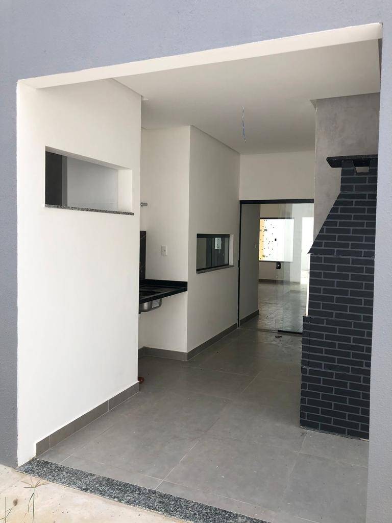 Casa à venda com 2 quartos, 98m² - Foto 12