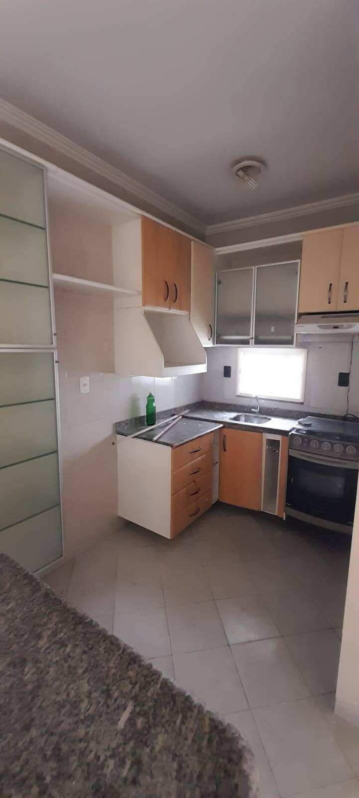 Casa à venda com 3 quartos, 200m² - Foto 1