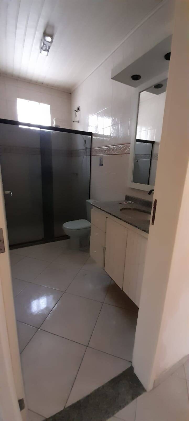 Casa à venda com 3 quartos, 200m² - Foto 6