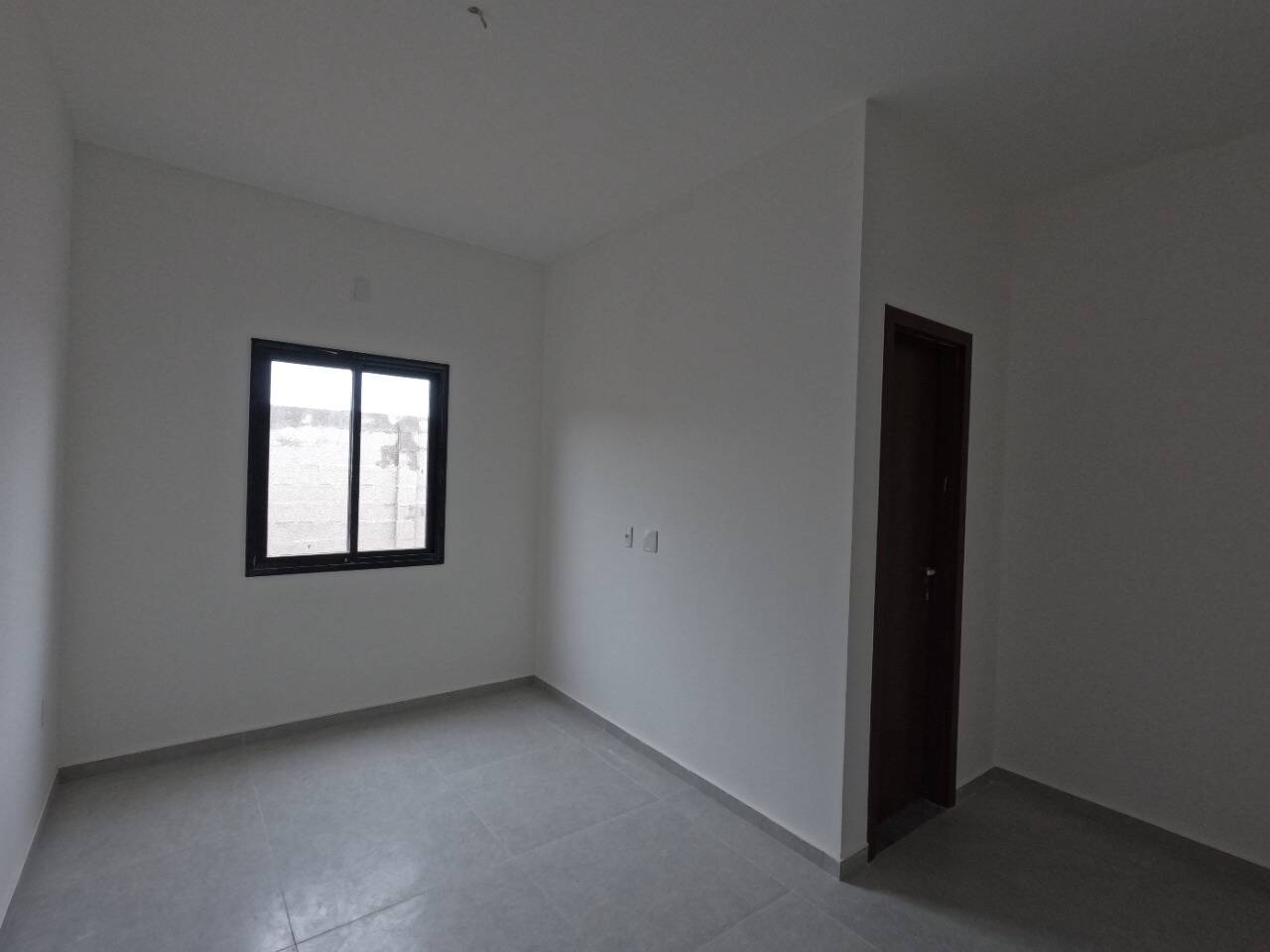 Casa à venda com 3 quartos, 69m² - Foto 5