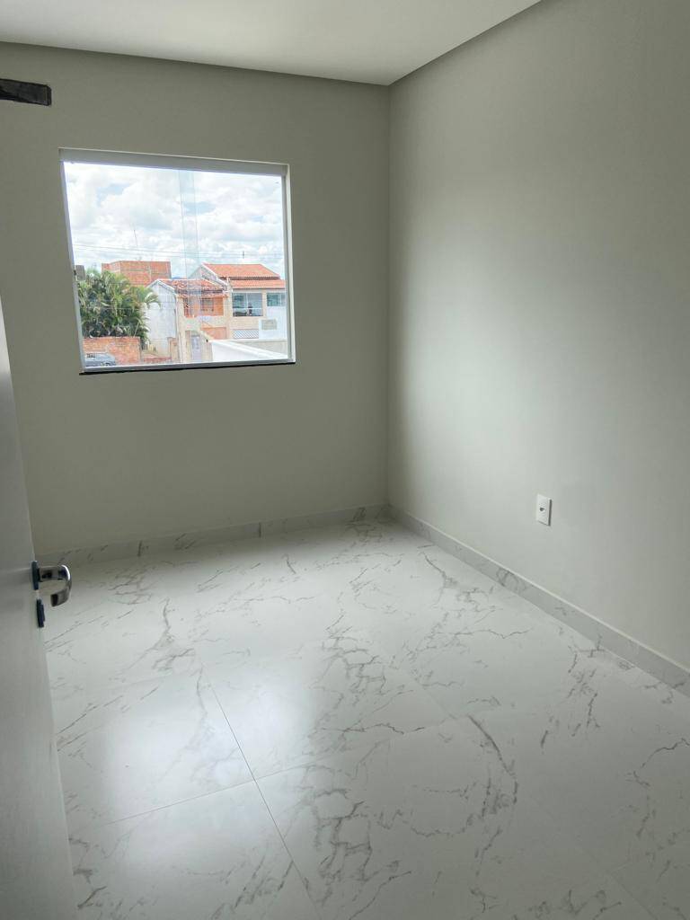 Casa à venda com 3 quartos, 150m² - Foto 11