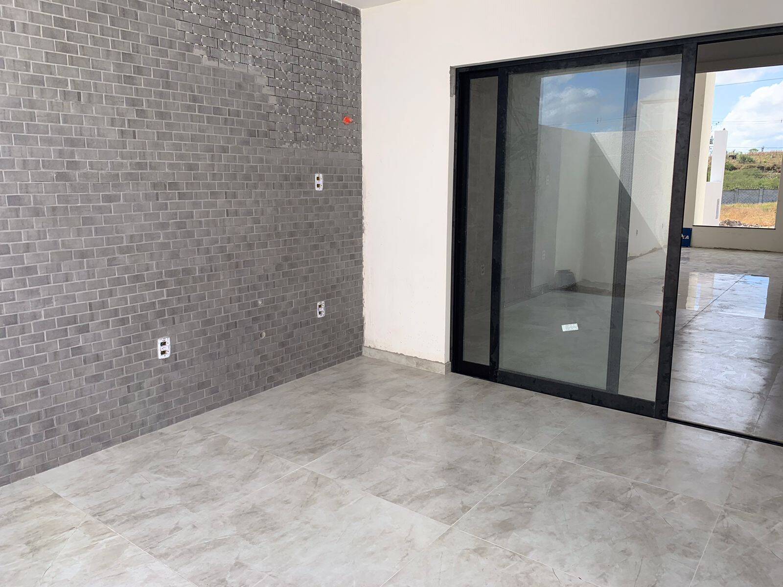 Casa à venda com 3 quartos, 122m² - Foto 3