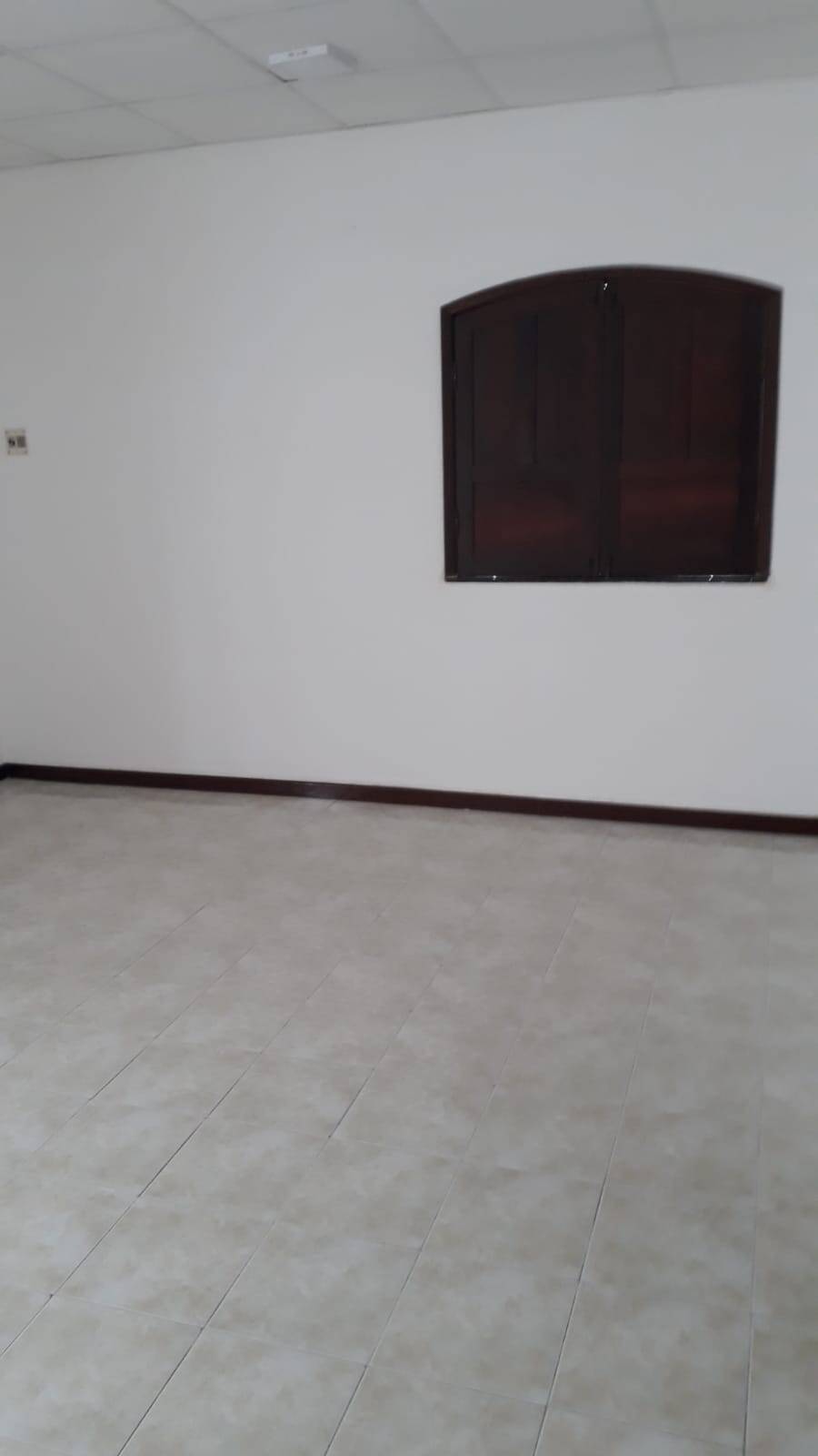 Casa para alugar com 4 quartos, 600m² - Foto 6