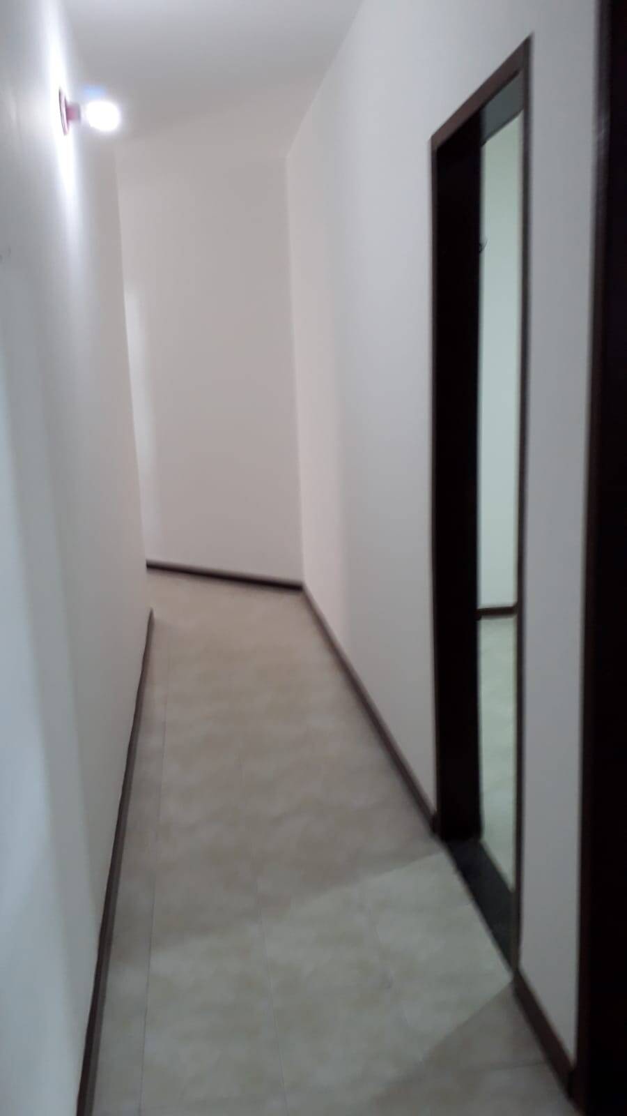 Casa para alugar com 4 quartos, 600m² - Foto 24