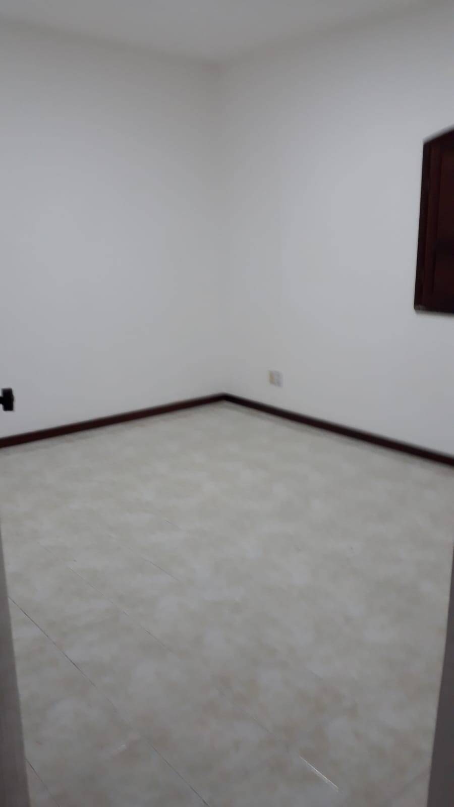 Casa para alugar com 4 quartos, 600m² - Foto 21