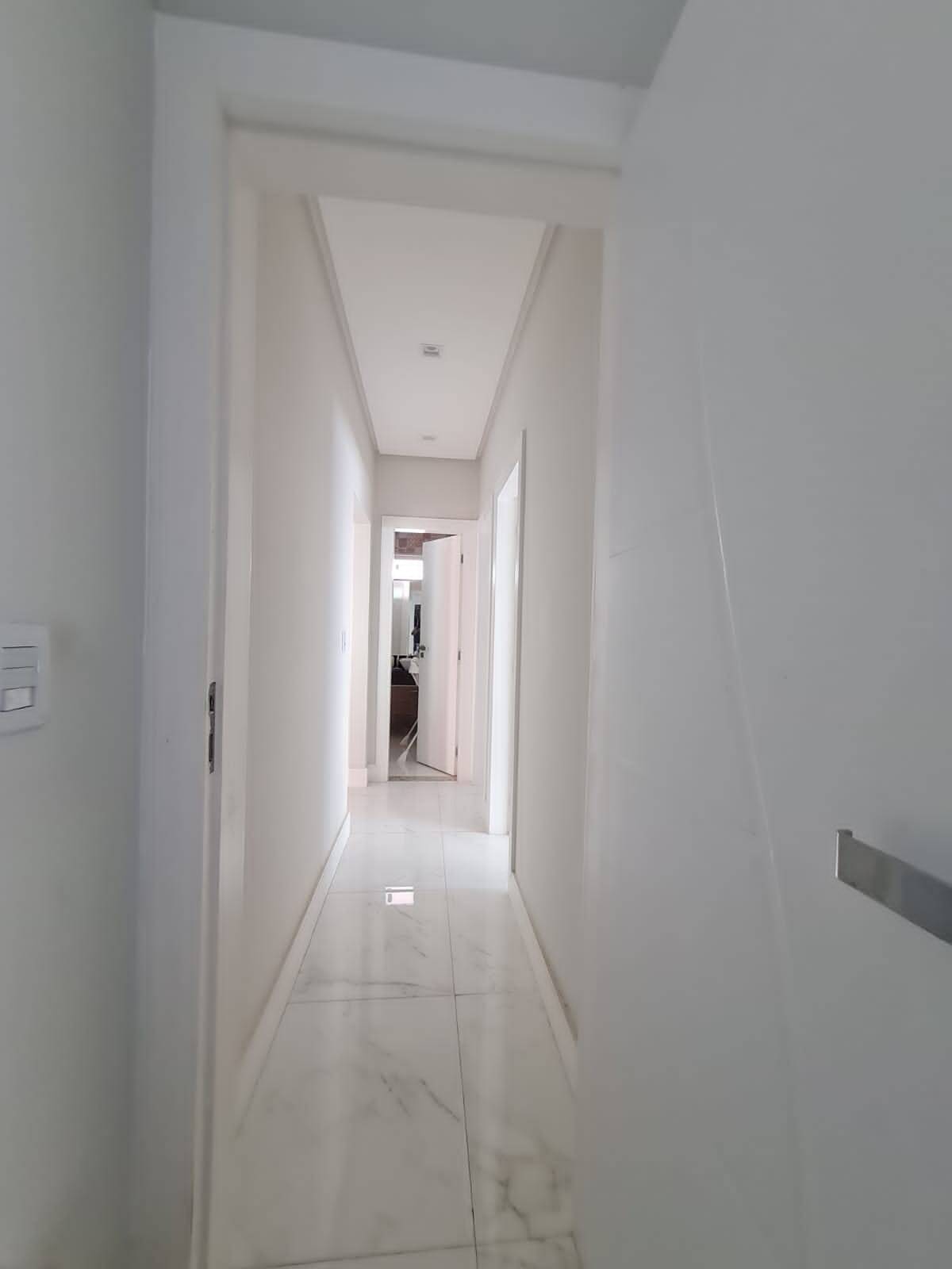 Casa à venda com 3 quartos, 325m² - Foto 18