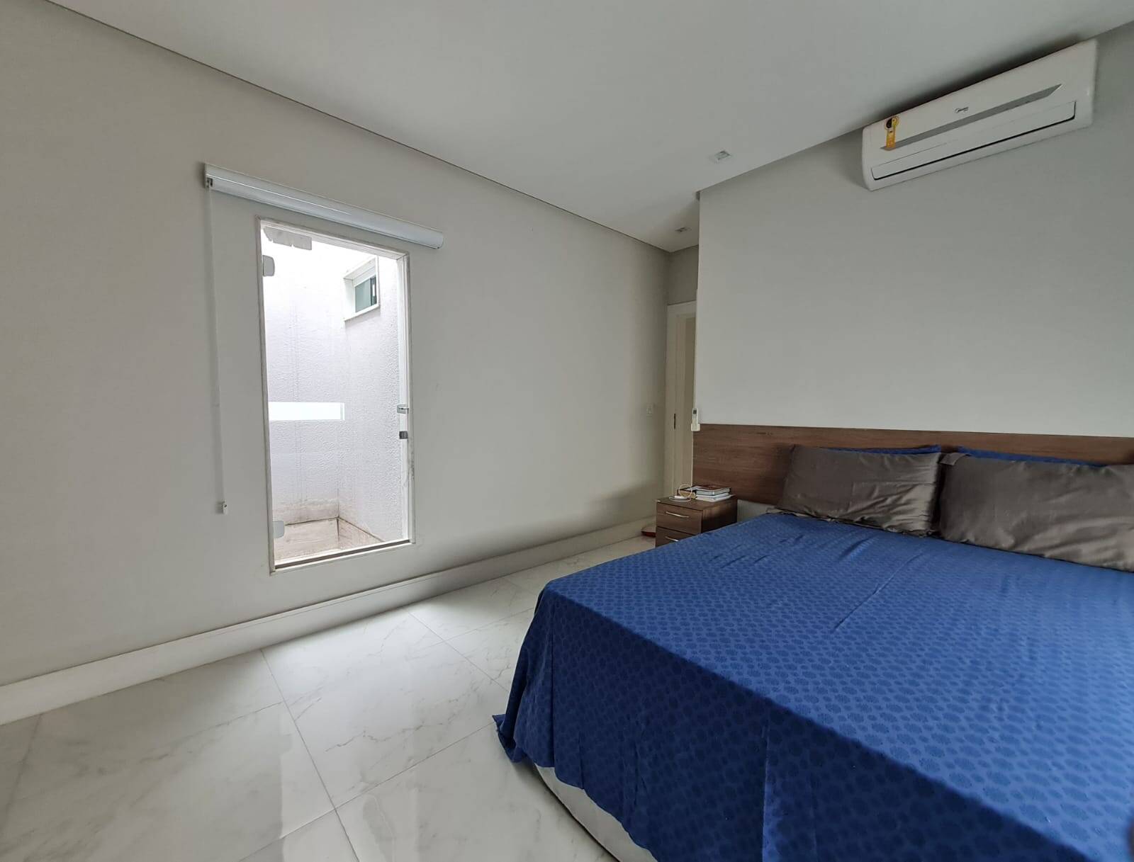 Casa à venda com 3 quartos, 325m² - Foto 17