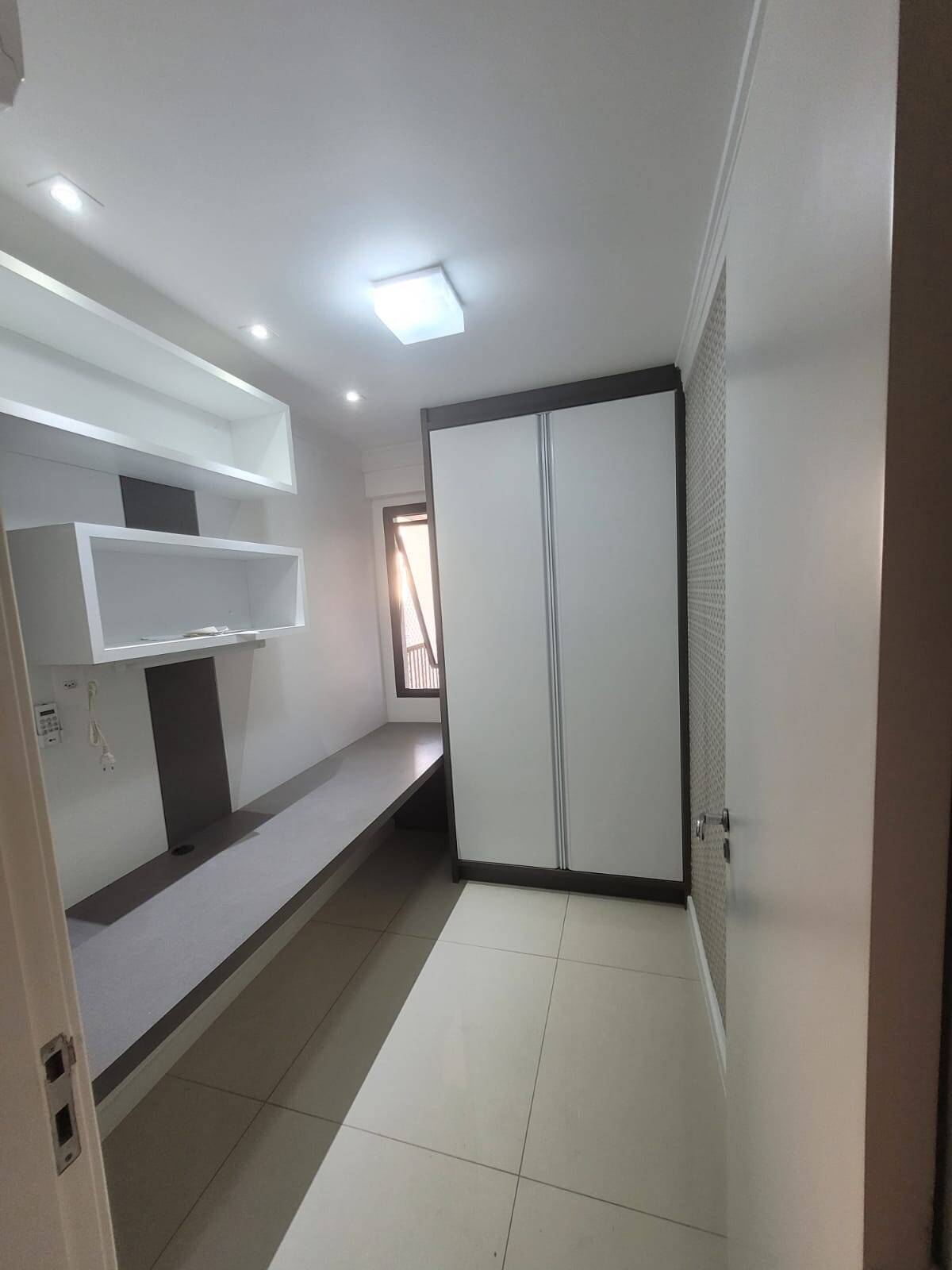 Apartamento para alugar com 2 quartos, 120m² - Foto 9