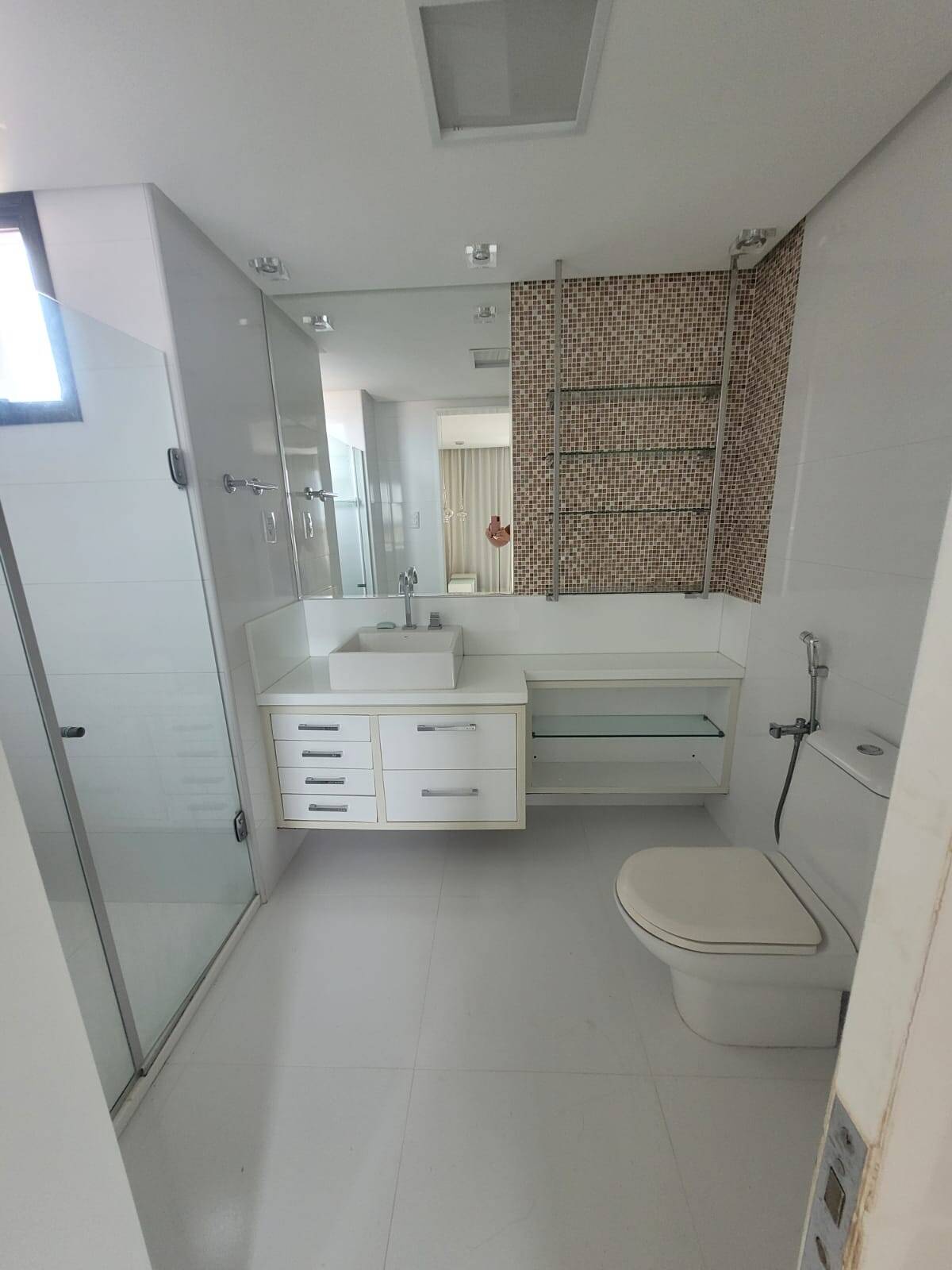 Apartamento para alugar com 3 quartos, 120m² - Foto 8