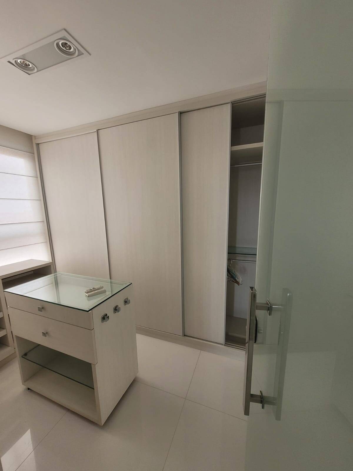 Apartamento para alugar com 3 quartos, 120m² - Foto 10