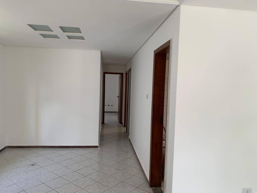 Casa para alugar com 3 quartos - Foto 1