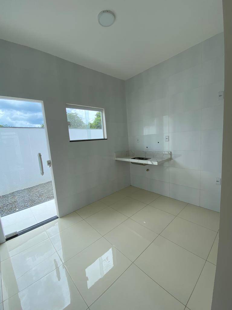 Casa à venda com 2 quartos, 48m² - Foto 12