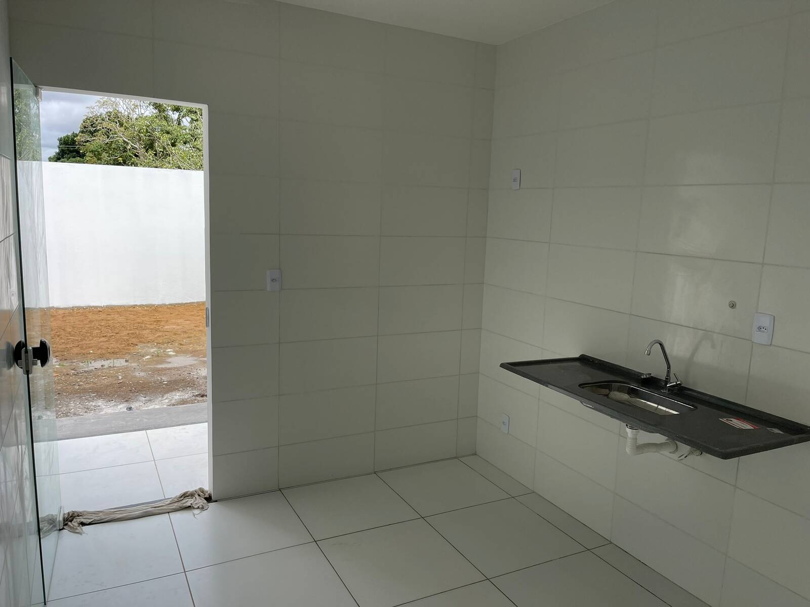 Casa à venda com 2 quartos, 60m² - Foto 7