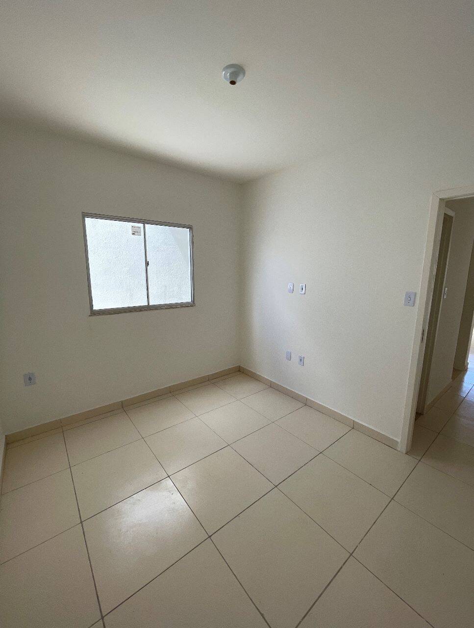 Casa à venda com 2 quartos, 48m² - Foto 7