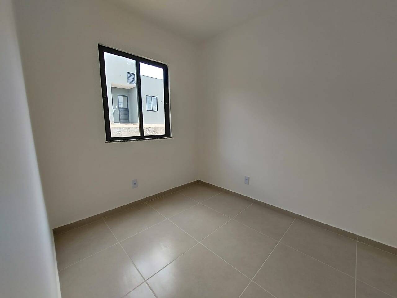 Casa à venda com 3 quartos, 59m² - Foto 3