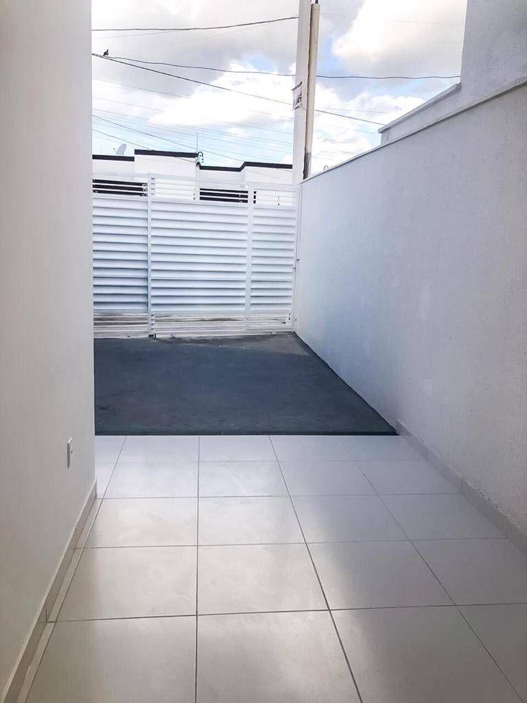 Casa à venda com 2 quartos, 150m² - Foto 14