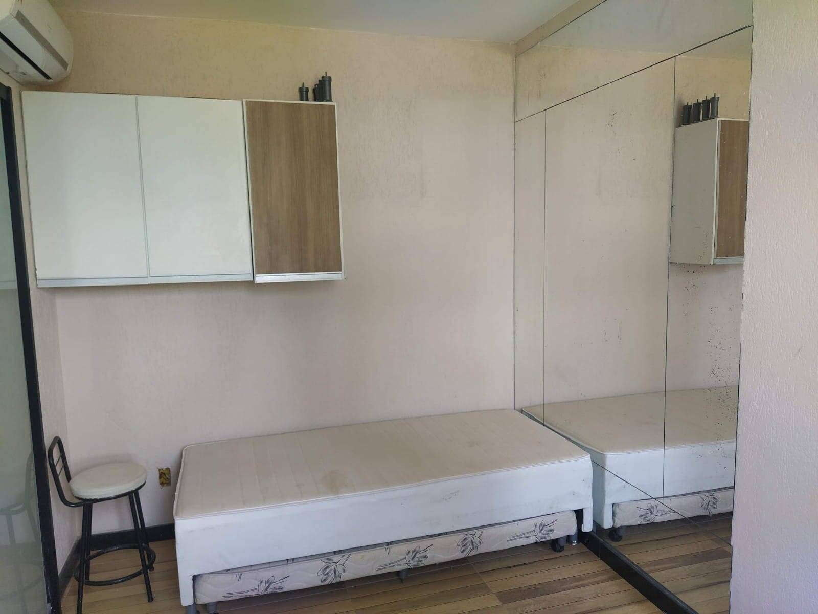 Apartamento à venda com 3 quartos, 98m² - Foto 14