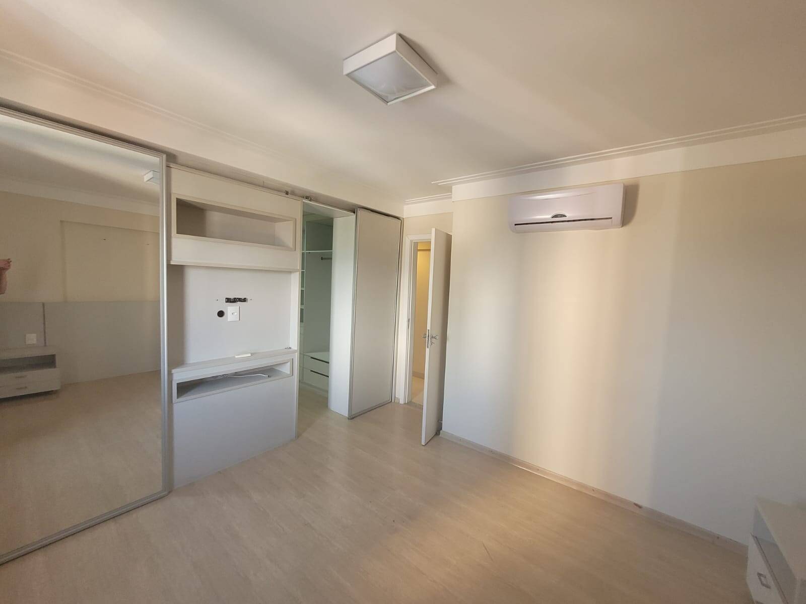 Apartamento para alugar com 3 quartos - Foto 1