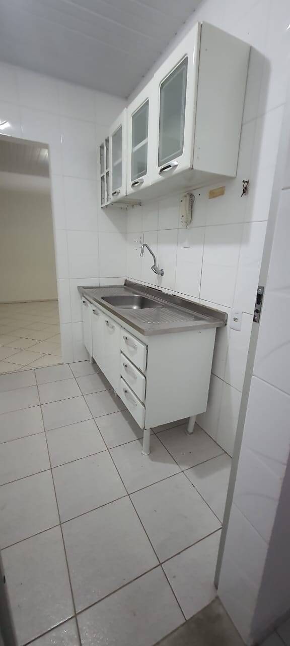 Casa à venda com 3 quartos - Foto 4