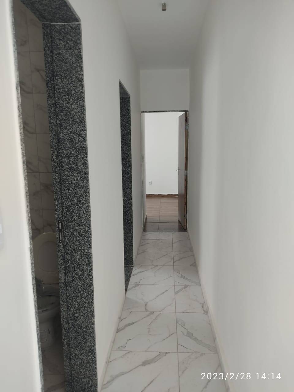 Casa à venda com 2 quartos, 57m² - Foto 2