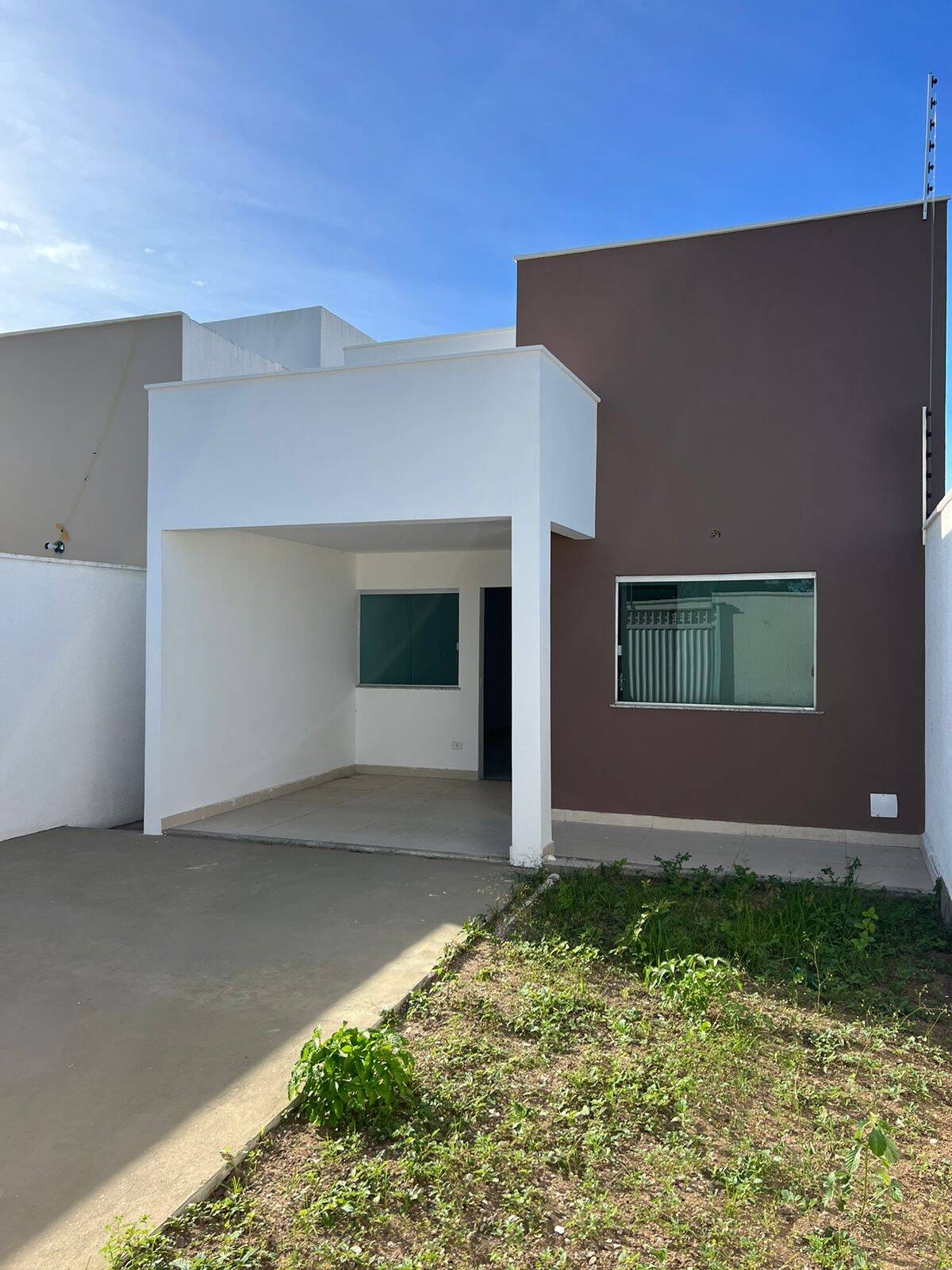 Casa à venda com 3 quartos, 89m² - Foto 2