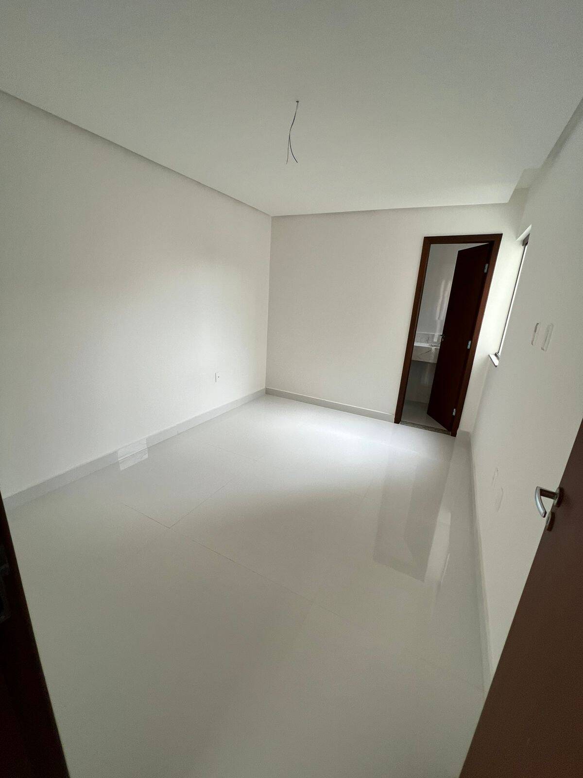 Casa à venda com 4 quartos, 152m² - Foto 3