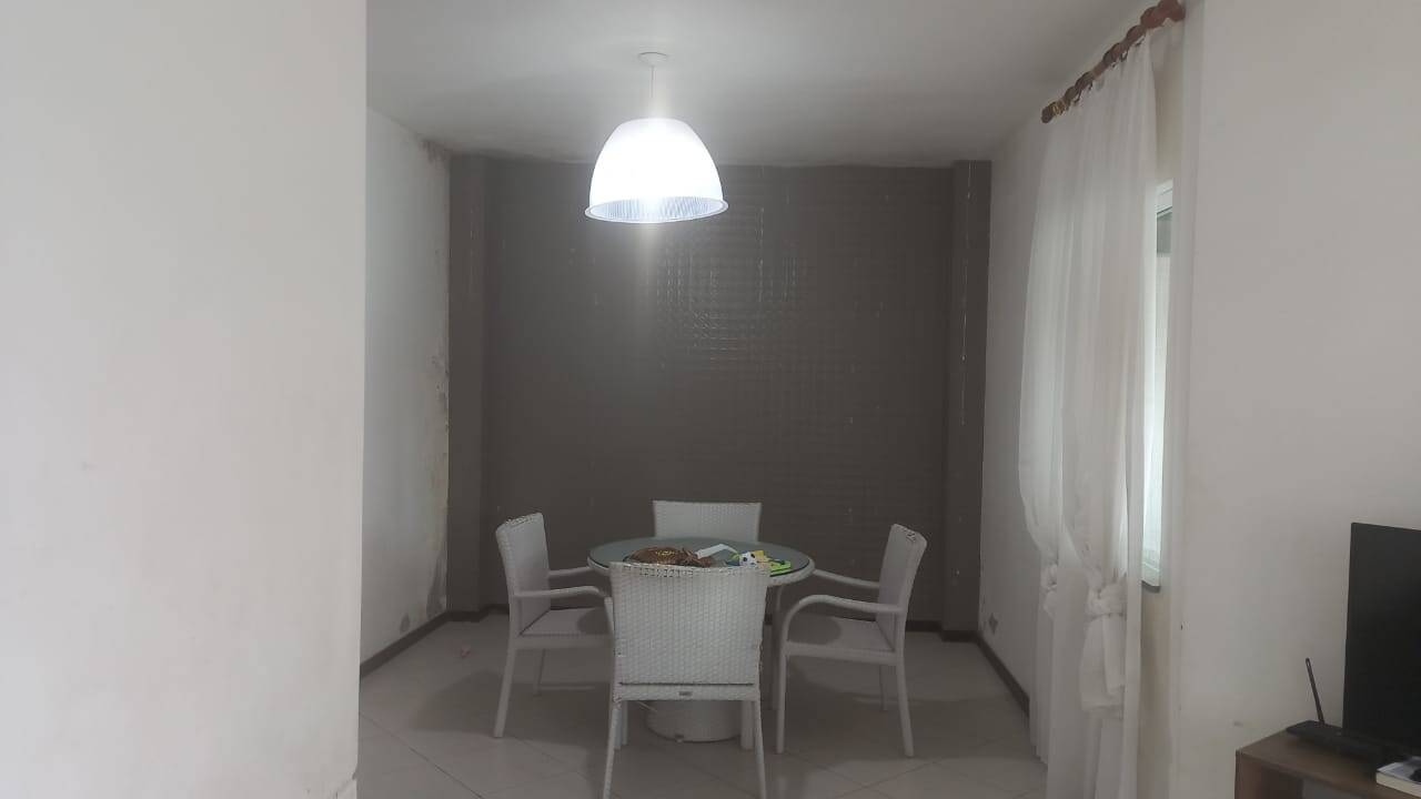 Casa à venda com 3 quartos, 195m² - Foto 5