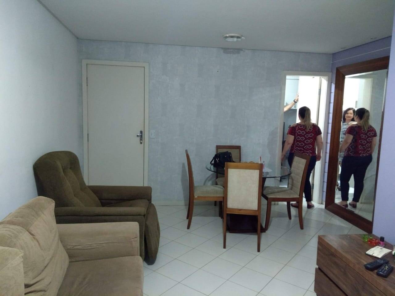 Apartamento à venda com 3 quartos - Foto 2