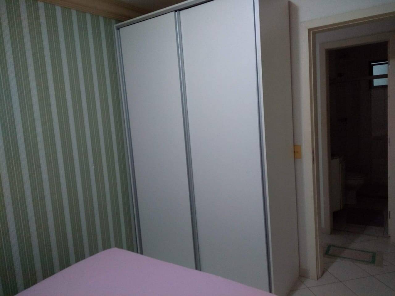 Apartamento à venda com 3 quartos - Foto 4