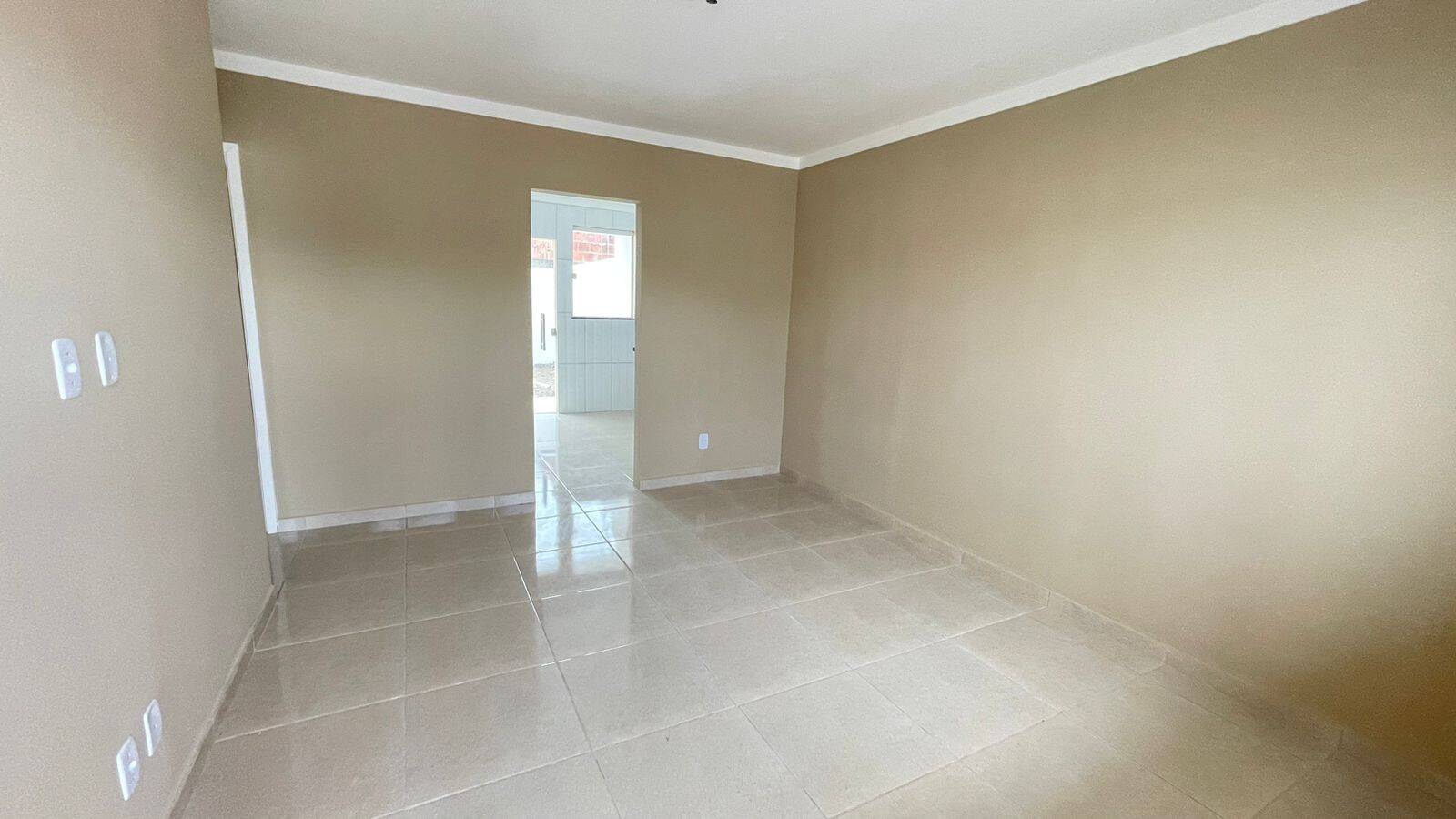 Casa à venda com 2 quartos, 55m² - Foto 11